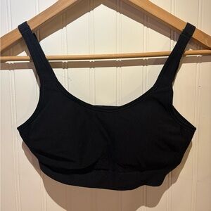 SHAPERMINT Essentials size S EUC color is Black